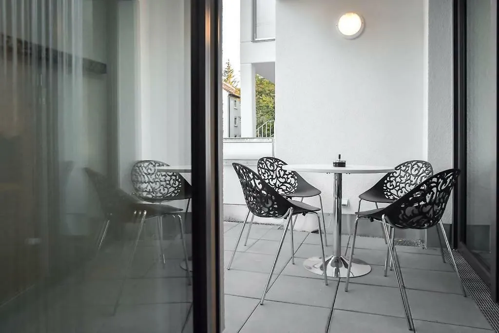 Deluxe Ferienwohnung Apartment Stuttgart Centre/Milaneo 0*,  ドイツ